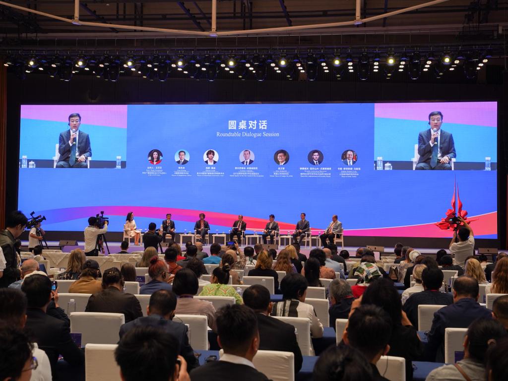 多国市长为何点赞景德镇？——从“世界市长对话”看千年瓷都的活力与答案